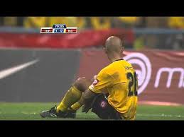 Piala malaysia merupakan piala bola sepak utama di negara kita, dan merupakan antara kejohanan bola yang paling lama sejarahnya di asia. Piala Malaysia 2011 Akhir Terengganu 1 2 Negeri Sembilan Youtube