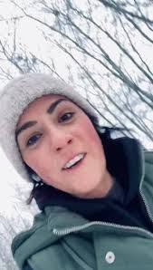 Only for you guys 💛 good winter run in 🙌🏼 , lil lonely out there trails  were quiet didn’t even have the dog today! Sending all the positive your  way today!!!!