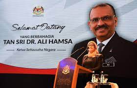 Ketua setiausaha kementerian pertahanan datuk seri mohd zuki ali dilantik sebagai ketua setiausaha negara berkuat kuasa esok, bagi menggantikan tan sri dr ismail bakar yang bercuti sebelum persaraan wajib. Galeri Anugerah Perkhidmatan Cemerlang Category Hello Kkmm Amanat Ketua Setiausaha Negara Bersama Warga Kkmm Di Angkasapuri Pada 30 April 2018 Image Hello Kkmm Amanat Ketua Setiausaha Negara Bersama