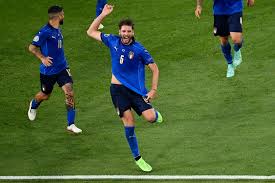 Locatelli has emerged as one of the best midfielders in the world at the moment as he shines for sassuolo and the italian national team. Der Transferplan Von Juventus Wird Von Arsenal Mit Einem Wichtigen Angebot Fur Manuel Locatelli Kompliziert Germanic Nachrichten
