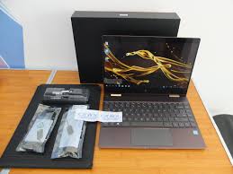 Hp spectre x360 dirakit dengan prosesor intel core yang super gesit, berkapasitas 8 gb single channel ddr3 dan layar 13 inci led backlit display (touchscreen) dengan resolusi 1920 x 1080 mp. Hp Spectre X360 Convertible 13 Ae518tu Core I5 8250u Jual Beli Laptop Surabaya Jual Beli Kamera Bekas Jual Beli Laptop Bekas Surabaya