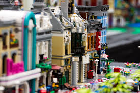 Lego and the lego logo are trademarks of the lego group. Expozitie Rolug Romanian Lego User Group