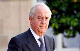 Après deux ans de cohabitation avec françois mitterrand, jacques chirac décide, en janvier 1988. Edouard Balladur Babelio