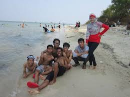 Menurutnya, pulau laki tidak merupakan tempat tidak berpenghuni. Pulau Laki 4 Backpacker Jakarta
