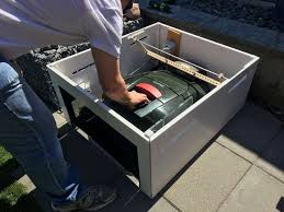 Mahroboter Garage Fur Automower 220 Die Coolste Mahroboter Garage Der Schweiz Die Einzige Garage M Rasenroboter Rasenroboter Garage Rasenmaher Roboter Garage