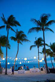 A Casual Beach Wedding At Casa Marina A Waldorf Astoria Resort In Key West Florida Casual Beach Wedding Dream Beach Wedding Beach Wedding Reception