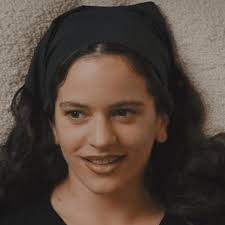 Qué tiene que ver el fenómeno 'The Handmaid's Tale' con la tendencia  'amish' que invade la moda?