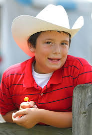 Lacy Schmidt's Instagram, Twitter & Facebook