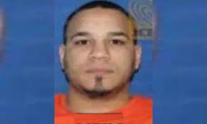 PN apresa y traduce al MP hombre acusado de herir a raso PN y civil en Los  Mameyes