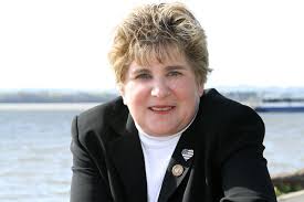 Janis Castaldi's Instagram, Twitter & Facebook