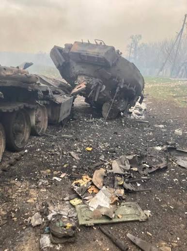 Горить, палає техніка ворожа, рідна Україна переможе!&raquo;