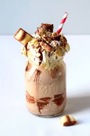 2 Barres De Kinderbueno 1 C A Cafe De Nutella 2 C A Cafe De Sucre 250gr De Lait Bien Froid 2 C A Soupe De Glace Recette Milk Shake Recettes De Cuisine Recette