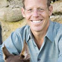 A Voyage Long and Strange: On the Trail of Vikings, Conquistadors, Lost  Colonists, and Other Adventurers in Early America by Tony Horwitz