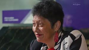 Dr Maureen Lander -- responding to introduced red textiles