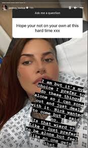 TV star rushed to hospital but bans boyfriend from A&E