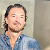 300+ profilů „Hengesbach“