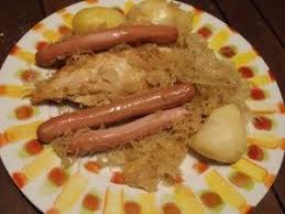 Une Delicieuse Choucroute De Volaille Au Cidre Gourmicom Recettes De Cuisine Choucroute Cuisine Et Boissons