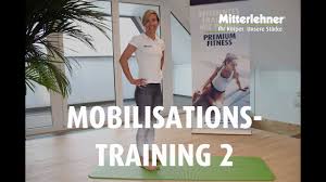 Dezember 1955 in helfenberg) ist ein ehemaliger österreichischer politiker (övp), der von 2014 bis 2017 als vizekanzler der republik österreich amtierte. Mobilisationtraining Mitterlehner Training 10 Minuten Training Fur Fuss Lendenwirbel Youtube