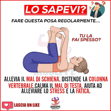 Conosci Questa Posizione E Una Posizione Di Yoga Chiamata Posa Del Bambino Felice E Una Esercizi Di Yoga Esercizi Mal Di Schiena Esercizi Per La Postura