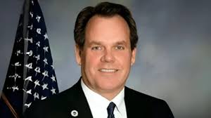 Bryan T Shelton and Sara Marie Sigrist acquire 112 Catamaran Circle,  Pingree Grove