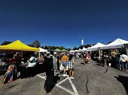 Waverly street market: a Saturday staple