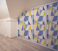 Porte de placard 83 x 221 à paumelles en 3 panneaux (porte boudin). Transformer Vos Portes De Placard Avec Le Papier Peint Personnalise Papier Peint Personnalise Porte Placard Peindre Porte Placard