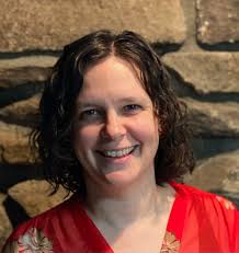 Carrie Heck's Instagram, Twitter & Facebook