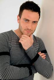 Entrevista exclusiva com Arthur Haroyan, dramaturgo do espetáculo "1915"