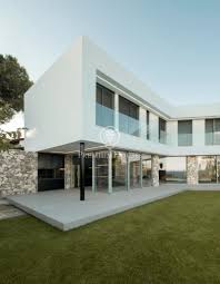 Utiliza nuestros filtros de búsqueda y accede a las mejores propiedades del país! Casa De 494 M Con Piscina Y Vistas En Venta En Teia Premium Houses