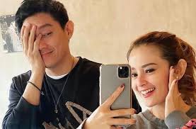 Ifan dan citra monica datang sendiri untuk mendaftarkan pernikahan mereka. Baru Diungkap Citra Monica Ditinggal Meninggal Suami Saat Hamil Muda Matamata Com