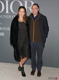 About one hundred pounds overweight. Ben Goldsmith Junto A Su Mujer Jemima Jones Foto En Bekia Actualidad