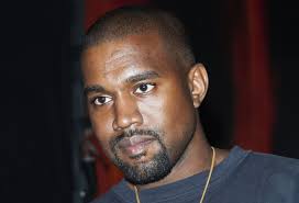 Raptähti kanye west haluaa vaihtaa nimensä virallisesti lempinimeen, jota hän on käyttänyt jo muutaman vuoden ajan. Kanye West Wears Nike Vandal Terminator Sneakers 2021 Complex