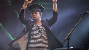 Pete Doherty Stottert Seine Schulden Immer Noch Ab Qiez