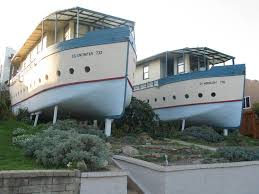 Boat house of anaheim ca. These Are In My Neighborhood Of Encinitas Ca Near Moonlight Beach Adorable Little Boat Homes That Have B Unique Houses Unique Buildings Unusual Buildings