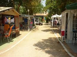 Book cheap transfers at the official shuttledirect.com site for our best prices. Camping Loutsa Direkt Am Strand Messenien Messinia Messinias Finikounda Finikunda Finikunta Finikouda Finikus Finikous Methoni Koroni Pilos Sudpeloponnes Urlaub Im Griechischen Fischerdorf In Griechenland