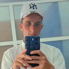 Glycolysis is the break down of... 1.Pyruvic acid 2.Glycogen 3.Glucose  4.Fructose