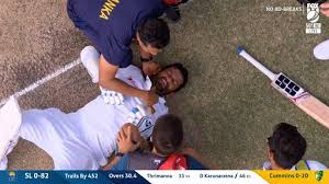 The official facebook fan page of sri lankan cricketer dimuth karunaratne. Dimuth Karunaratne Taken To Hospital After Suffering A Blow To The Head