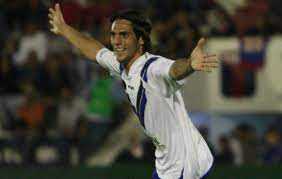 Nella notte è stato raggiunto l'accordo tra il presidente cellino e la società che milita nella prima divisione argentina. Velez A Fondo On Twitter Ahora Te Contamos Las Opciones De Joaquin Larrivey Y De Sebastian Ribas Ya En Velez A Fondo Por Https T Co E175yb22ze Https T Co Sgy1oaz2la