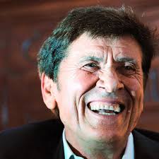 Gianni Morandi, nuovo album prima di Natale e tour nel 2018: tappa anche ad  Acireale