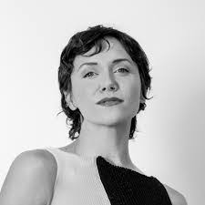 Elissa Gilmore's Instagram, Twitter & Facebook