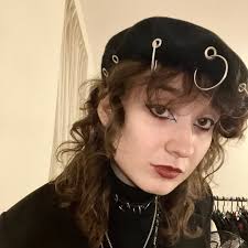 Eline Martin (@under.the.blood.red.sky) • Instagram photos and videos