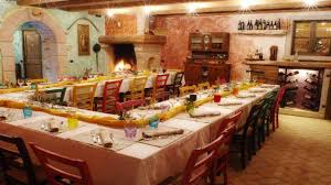 I sapori autentici della migliore cucina veneta e l'ambiente familiare faranno da cornice alle vostre nozze all'insegna della tradizione. Ristoranti Consigliati A Costermano Lago Di Garda