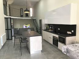 Chaleureux, masculin et sexy, le style industriel chic est un style de décoration qui ne cesse de gagner en. Grand Loft Chic Et Moderne Deco Industrielle Beausoleil Updated 2021 Prices