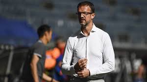 The site lists all clubs he coached and all clubs he played for. Bobic Bestatigt Definitiven Abschied Von Eintracht Frankfurt Im Sommer Transfermarkt