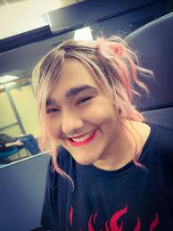 Sisters bonding through piercing! I've pierced Molly before! She referred  her sister to me and they both came in and got pierced together! Felicia  got a super cute new Cartilage Piercing with