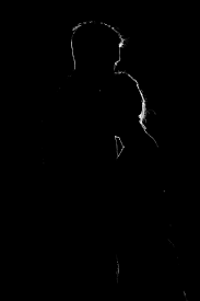 Black And White Woman Silhouette Photography The Visual Vamp Abrazo Man And Woman Silhouette Black Background Photography Silhouette Photography