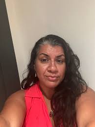 Where you from im John from burleson texas I'm single looking for a  relationship someone to be with who want to travel the country with me I'm  straight and a good man