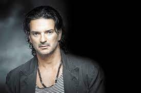 Browse the user profile and get inspired. Latin American Singer Ricardo Arjona To Bring Viaje Tour To Amway Center Orlando Sentinel