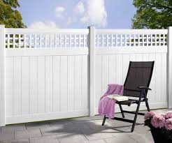 Amazon De Longlife Sichtschutz Zaun Kunststoff Weiss 170x170cm Mit Rankgitter Aus Extrem Witterungsbestandigem Fe Fenster Kunststoff Kunststoffzaune Rankgitter