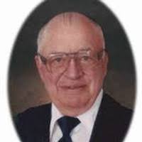 Robert Gietzen's Instagram, Twitter & Facebook